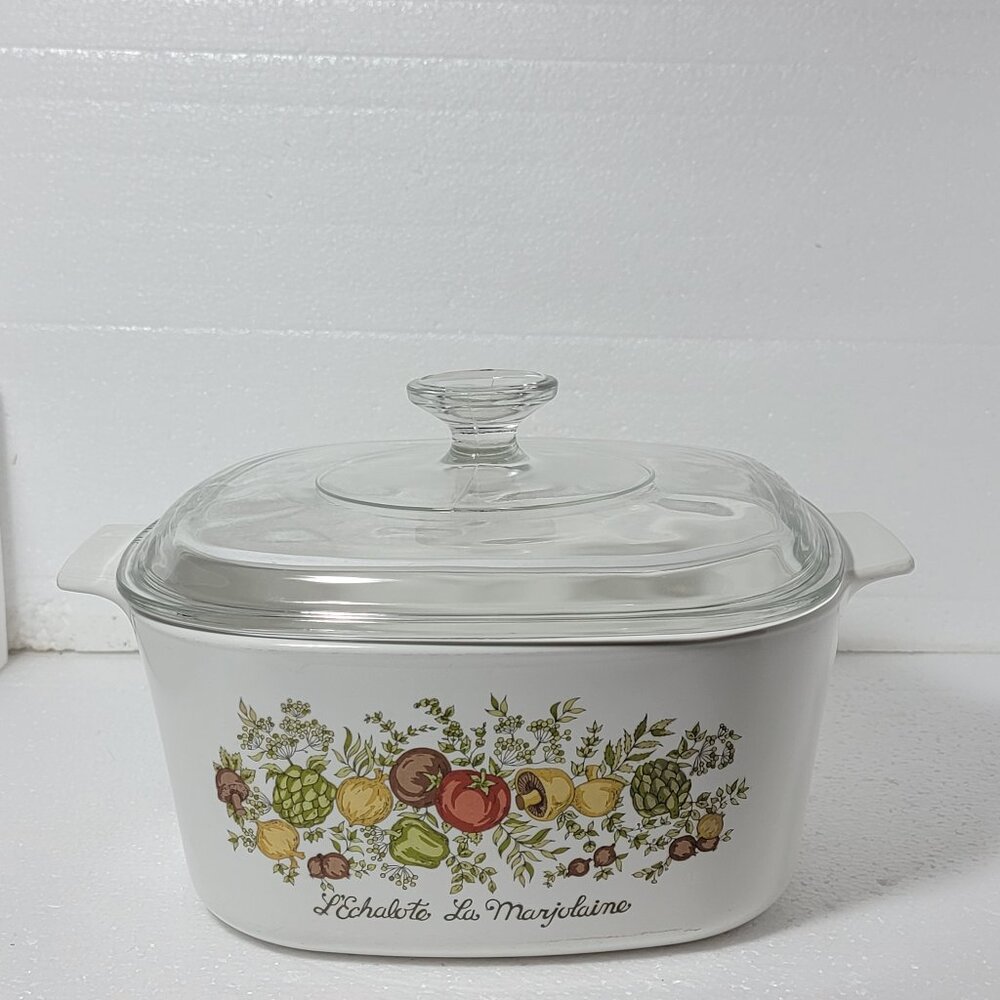 Vintage 70s Corning Ware L' Échalote La Marjolaine a 3 Quart Casserole with Lid